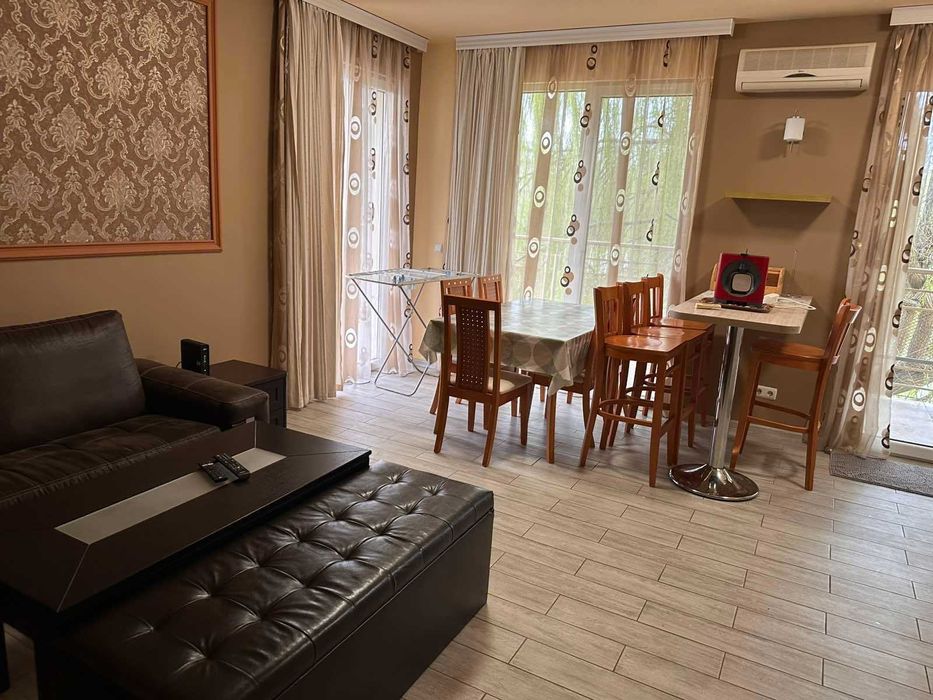 Тристаен с паркомясто в к-с Джоя парк - к.к. Златни пясъци