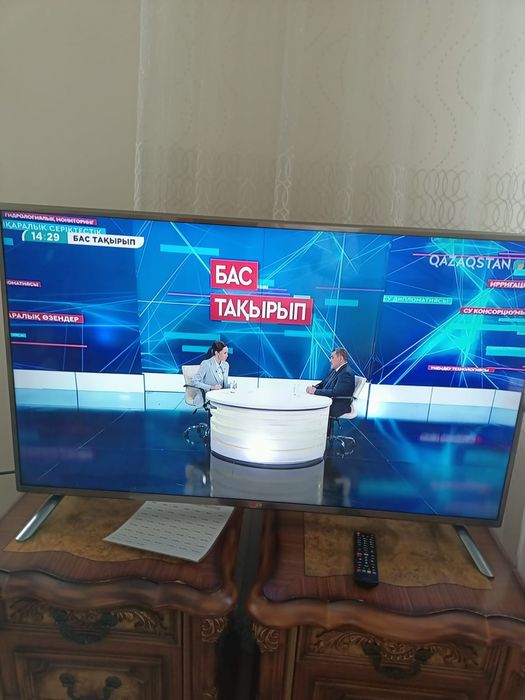 Смарт телевизор LG