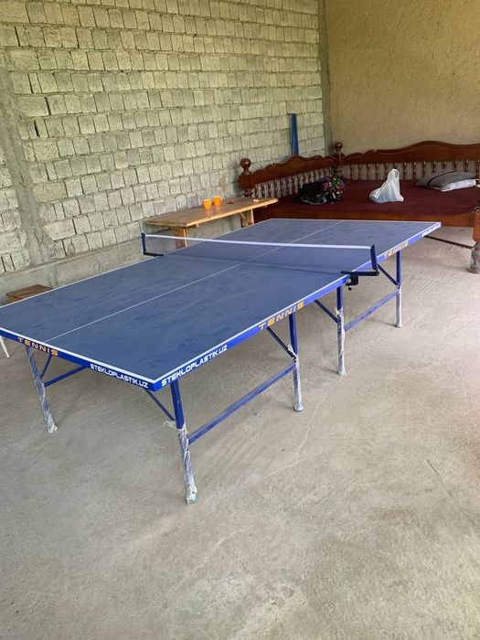 Tennis stol va bilyart sotiladi