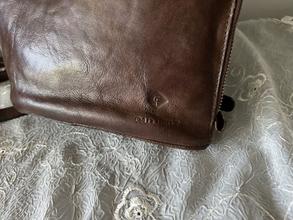 Кожени чанти.