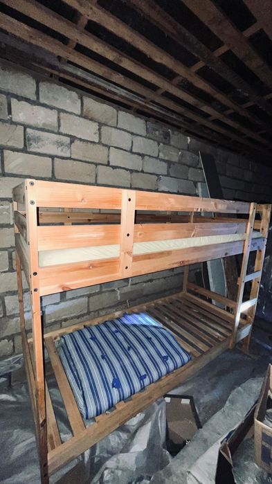 Двухярусная детская кровать