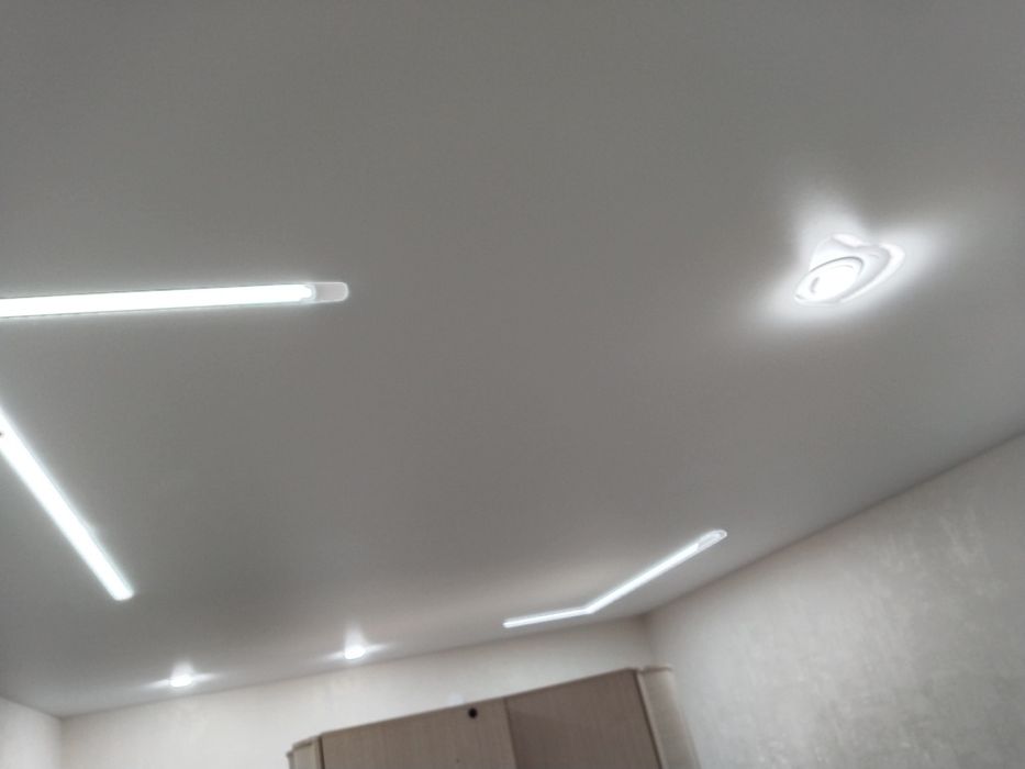 Услуги натяжных потолков