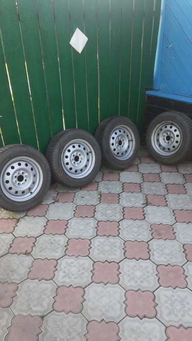 Продам колеса на ваз