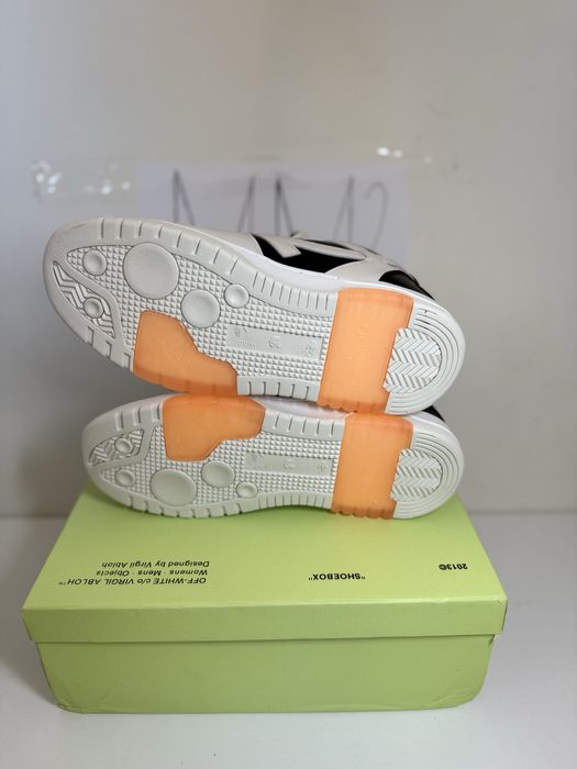 Adidasi Off-White Out Of Office Lace-Up Sneakers black white and orang