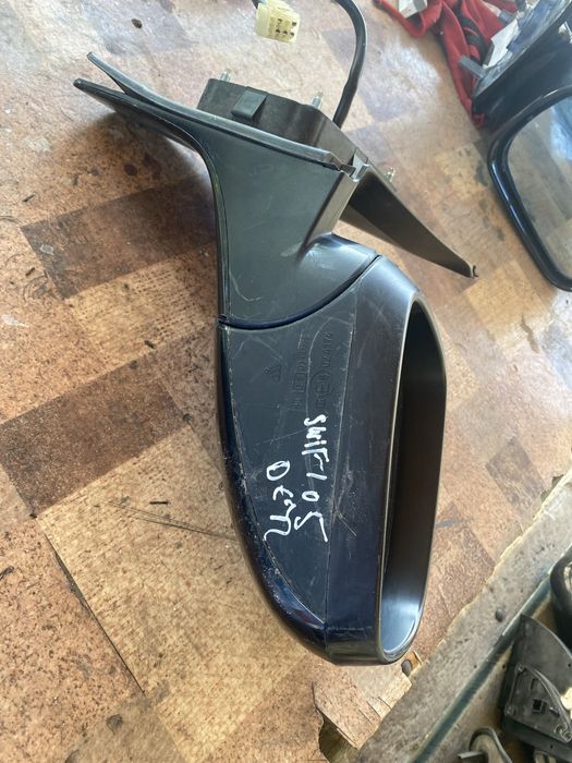 Дясно огледало за сузуки суифт