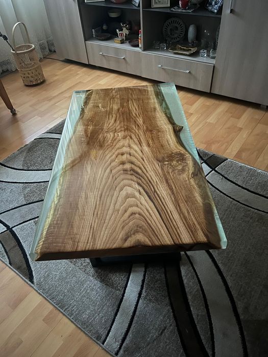 Masa  cafea rașină