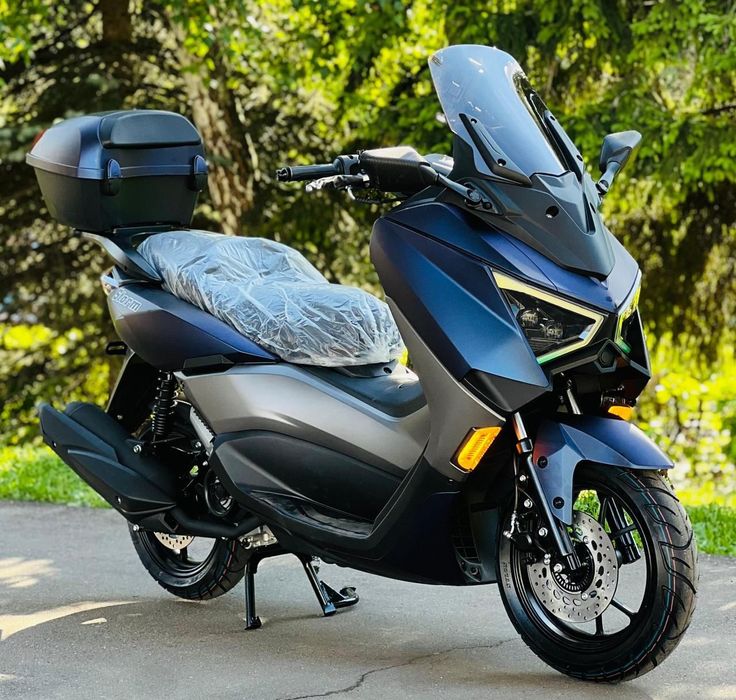 Скутер Zmax 180 куб