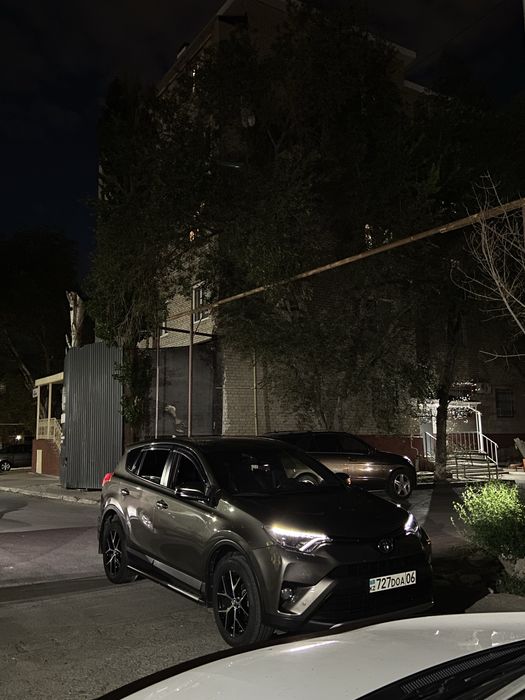 Toyota rav 4 2017 года