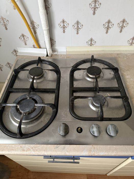 Продам кух гарнитур срочно