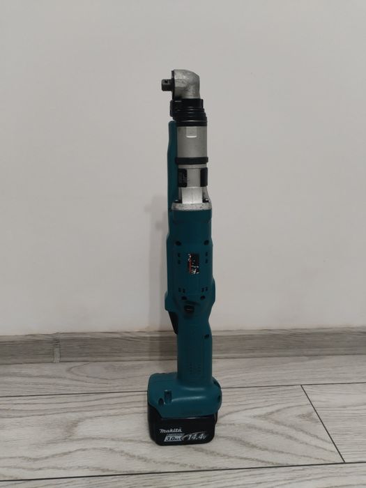 Cheie unghiulară fără perii cu viteză reglabilă Makita DFL300F