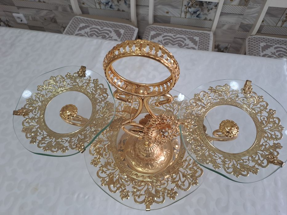 Продам сухофруктовницу новую.