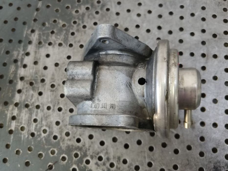 egr  1.9 tdi 2.0 tdi vw golf 5 passat b6 audi a3 8p seat altea leon toledo skoda octavia 2 038129637d 038131501s