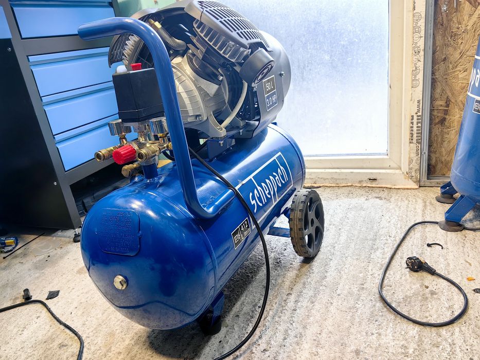Двуцилиндров компресор за въздух 50 л Scheppach HC53DC