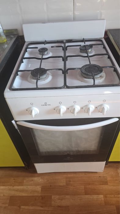 Срочно продам газ плиту