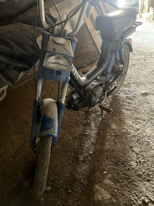 Vand moped galeri da schânteie dar nu porneste