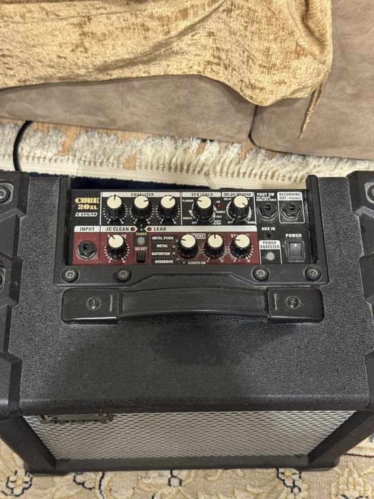 Комбоусилитель Roland CUBE 20XL