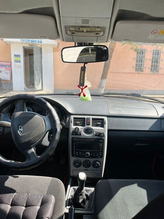 Приора 1  13 год люкс