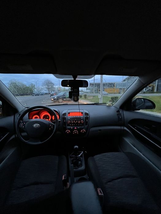 Kia Ceed 2008 1.4 benzină
