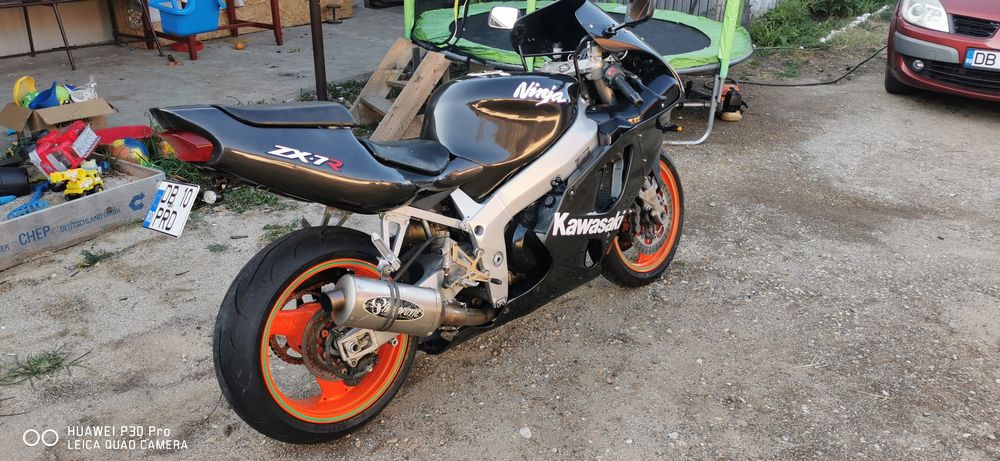 harin★ Kawasaki 750 ZX-7 R 2001 - Motorcycle specifications, reviews, photos