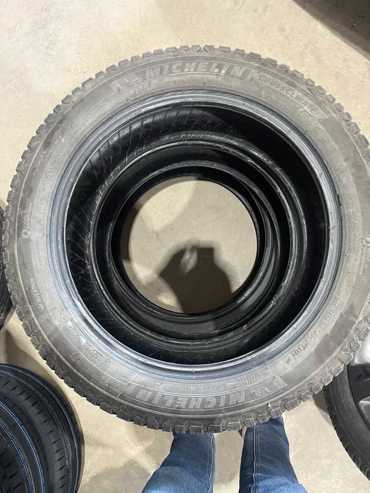 R19 235/50 - гуми - Michelin Cross Climate 2 (Всесезонни) - 4 бр.