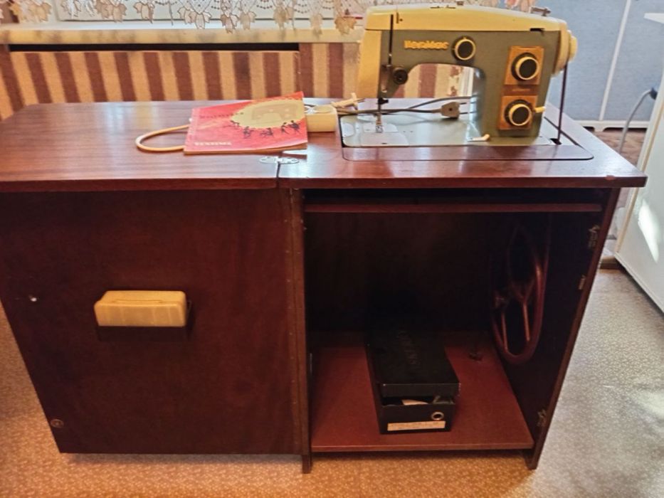 Швейная машинка Veritas