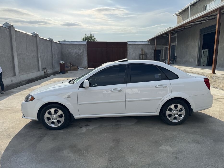 jentra 2018 yil narxi 8.800$