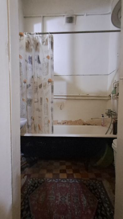 Продаётся 2х комнатная квартира, Азиз базар