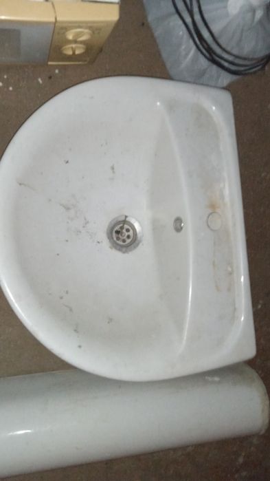 Продам тюльпан в ванную