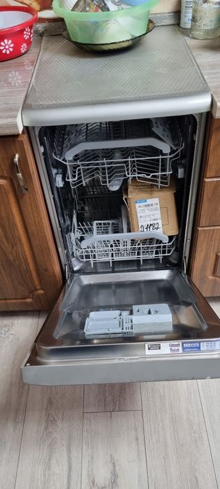 Продам посудамоечную машину