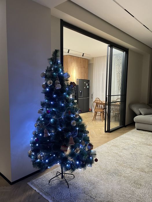 Продаётся Ёлочка