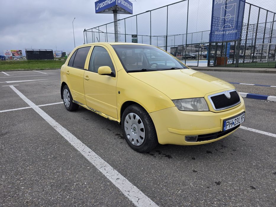 Skoda Fabia-Galben