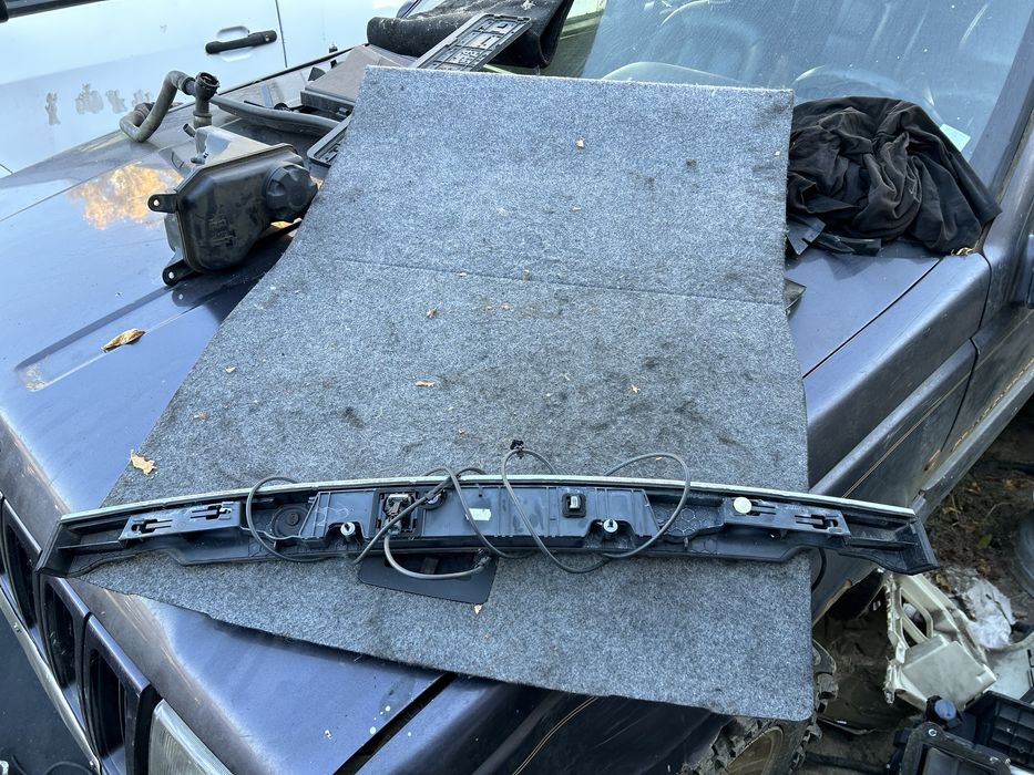 Лайстна с Камера БМВ Ф01 ф02 за багажника BMW F01 f02 7 серия