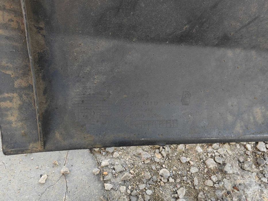 Продавам задна броня за А4 Б8 седан S-line