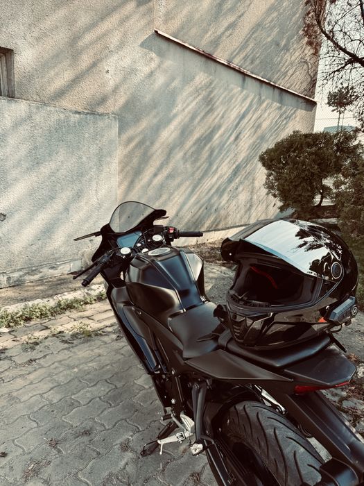 motocicleta yamaha  yzf r125