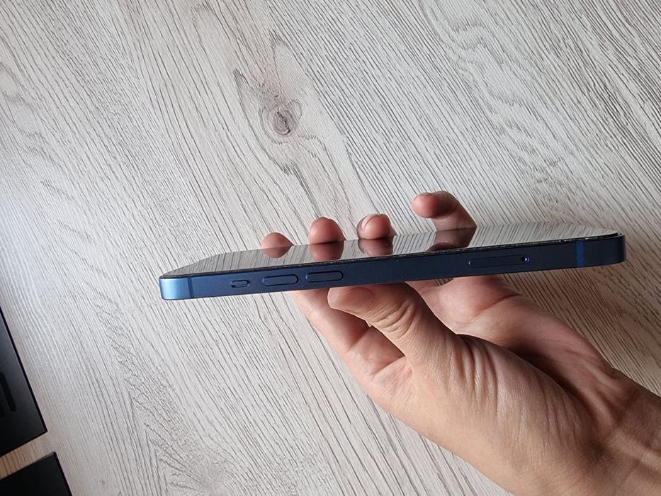 iPhone 13 256гб синий цвет