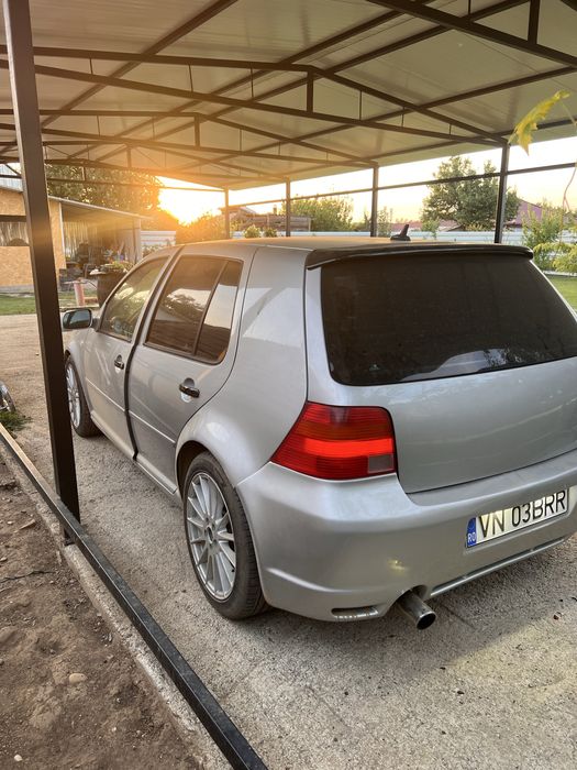 Golf 4 1.8t+gpl 210cp kit r32/ accept si schimburi cu 4x4/alte masini