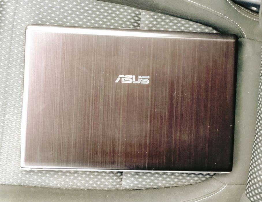 Ноутбук ASUS в отличном состоянии