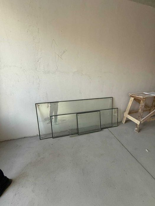 Продам пластиковые окна и балконную дверь с лоджии