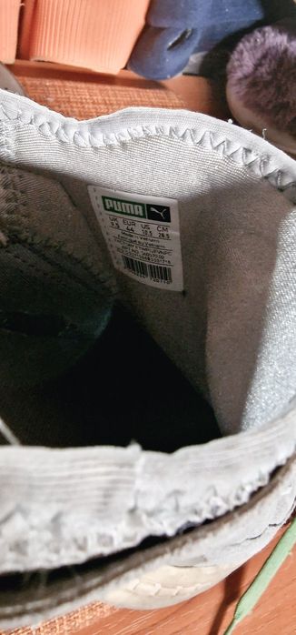 Ghete sport puma   28,5 cm