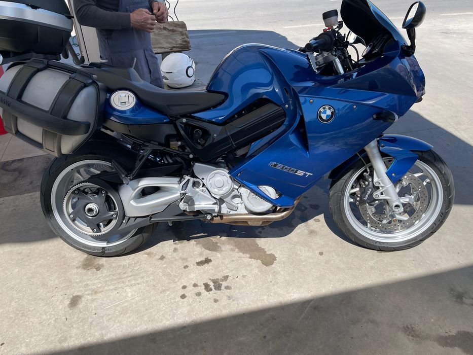 Motocicleta BMW f800st