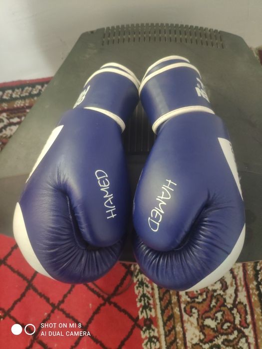 Боксерские перчатки профессиональный