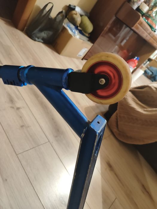 Продам самокат трюковой