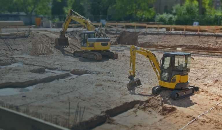 Котлован, вывоз грунта, снос зданий, экскаваторные работы