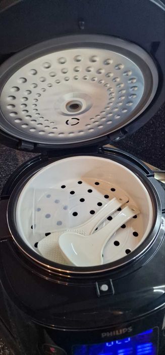 Мултикукър Philips HD4749