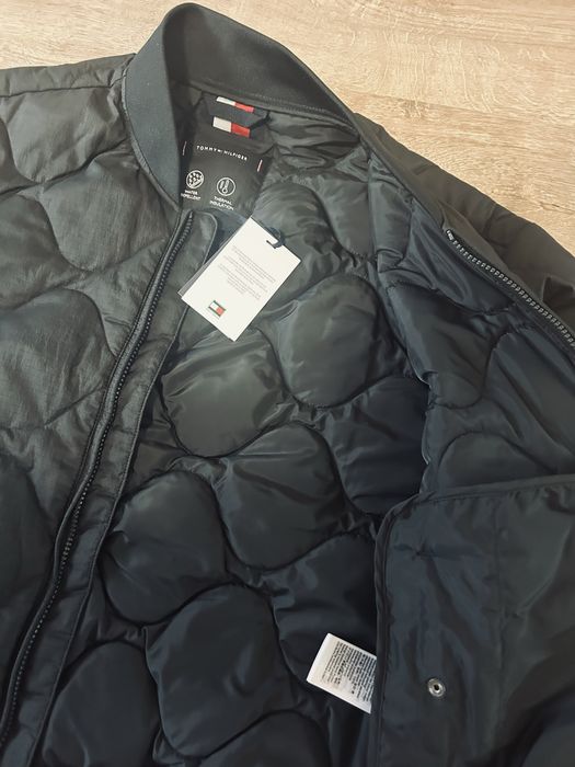 Яке бомбър Tommy Hilfiger