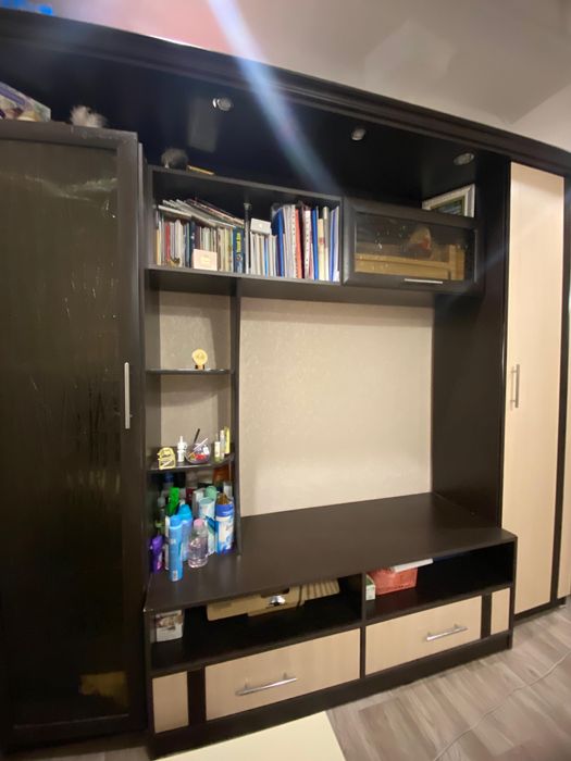 Продам горка шкаф для гостиной