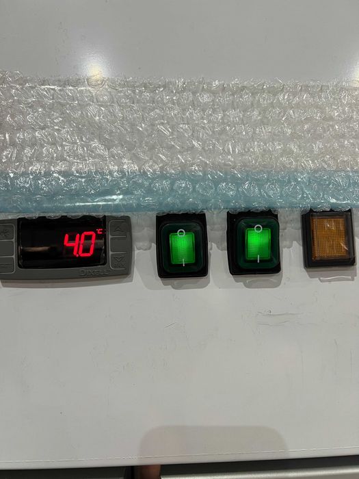 Професионален Хладилен шкаф/Витрина Двоен! НОВО!