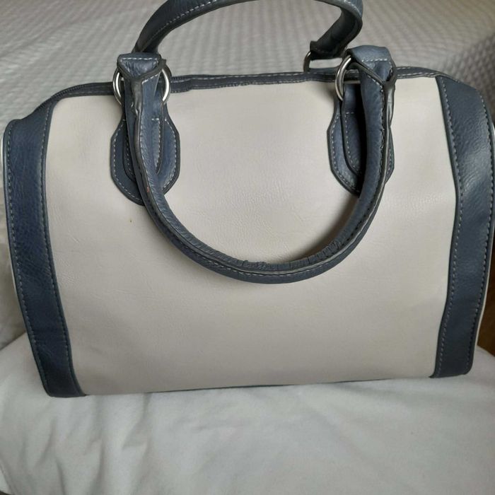 Чанта Deichmann   тип боулинг в беж и синьо