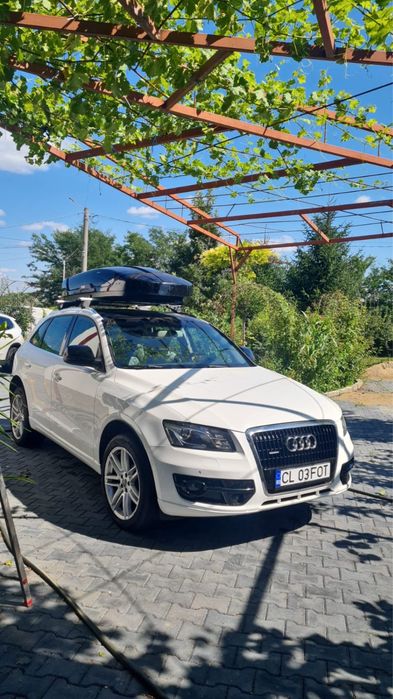 Vând Q5 S line/an fabricație 2009/motor 3.0 TDI