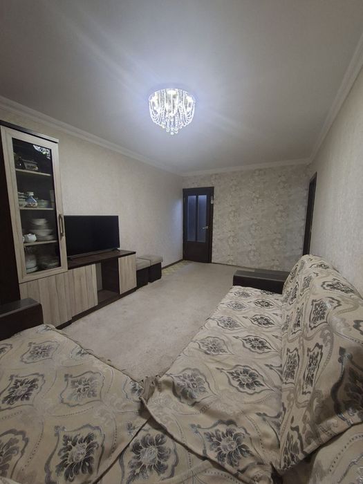 Продается 4х комнатная квартира. 2 этаж. Атлас. Фрунзе.